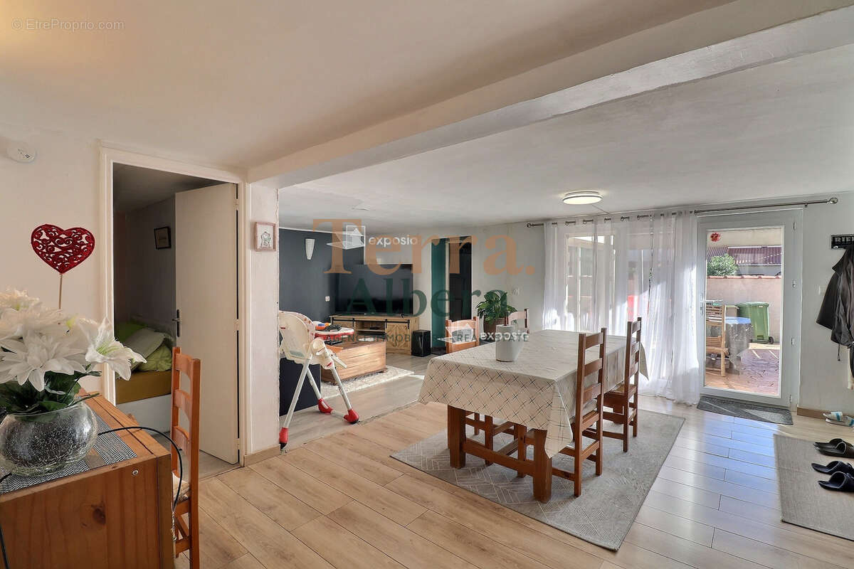 Saint-Estève   Maison 3 faces avec PISCINE, deux logements indépendants et grand GARAGE - photo 17