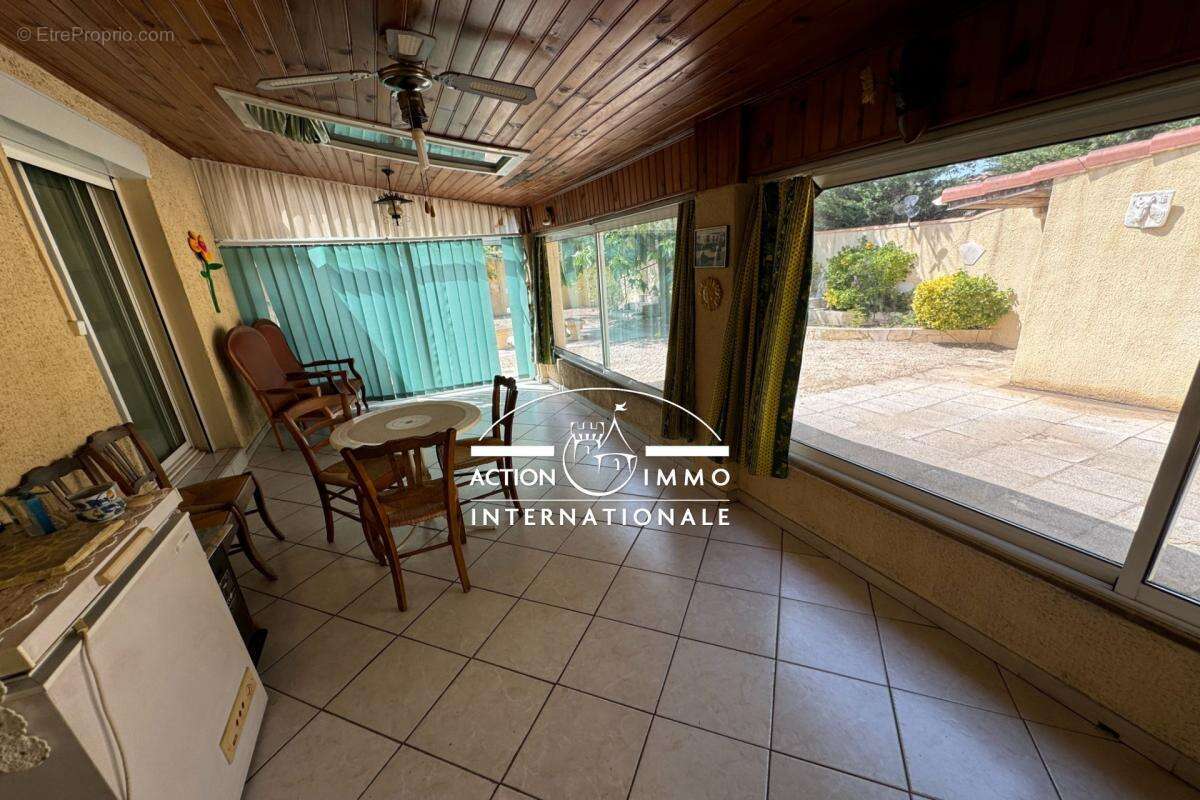 Maison à SAINT-MARTIN-DE-CRAU