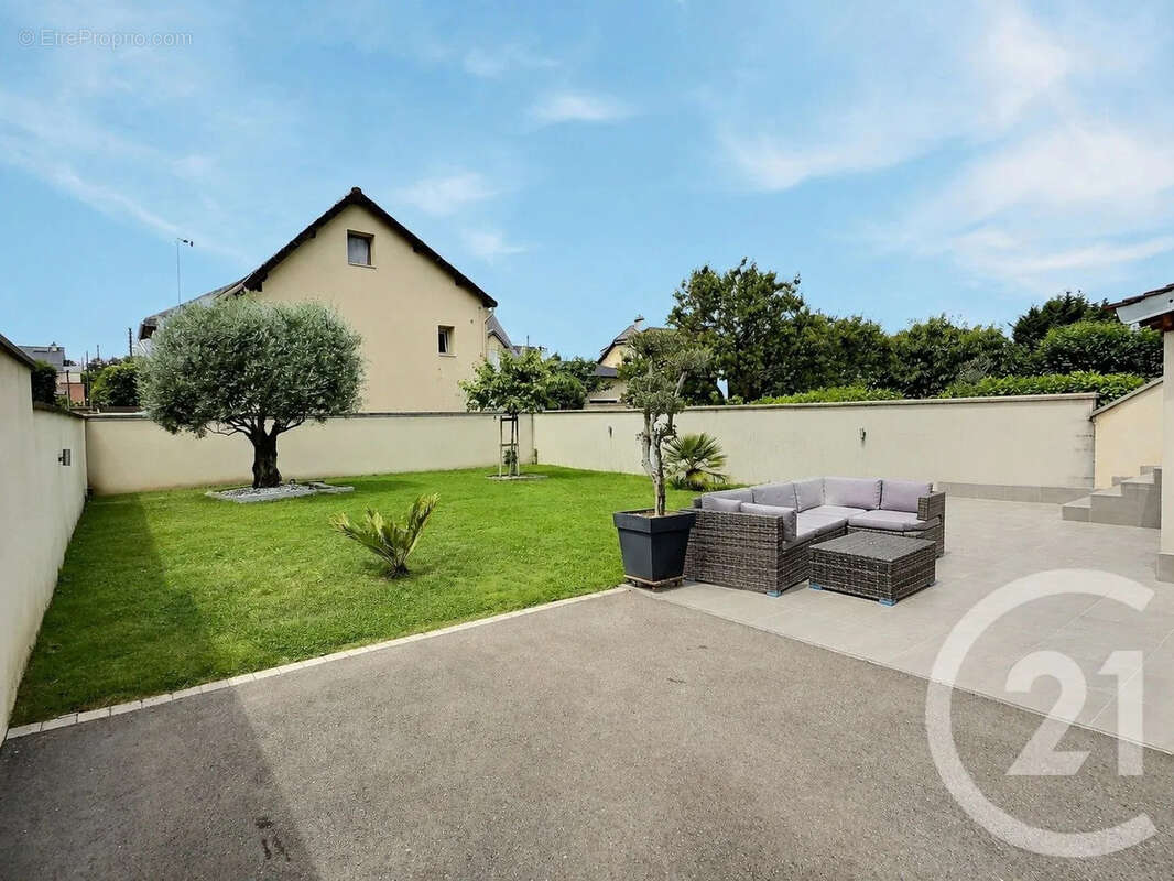 Maison à MORANGIS