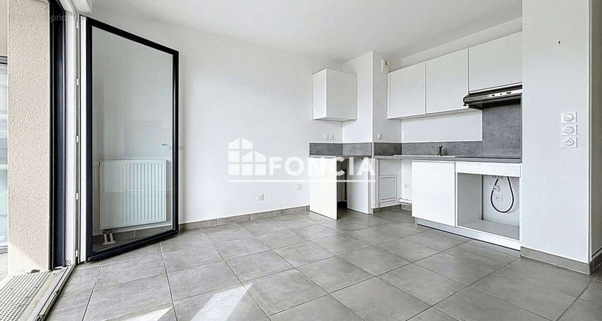 Appartement à COLOMBELLES