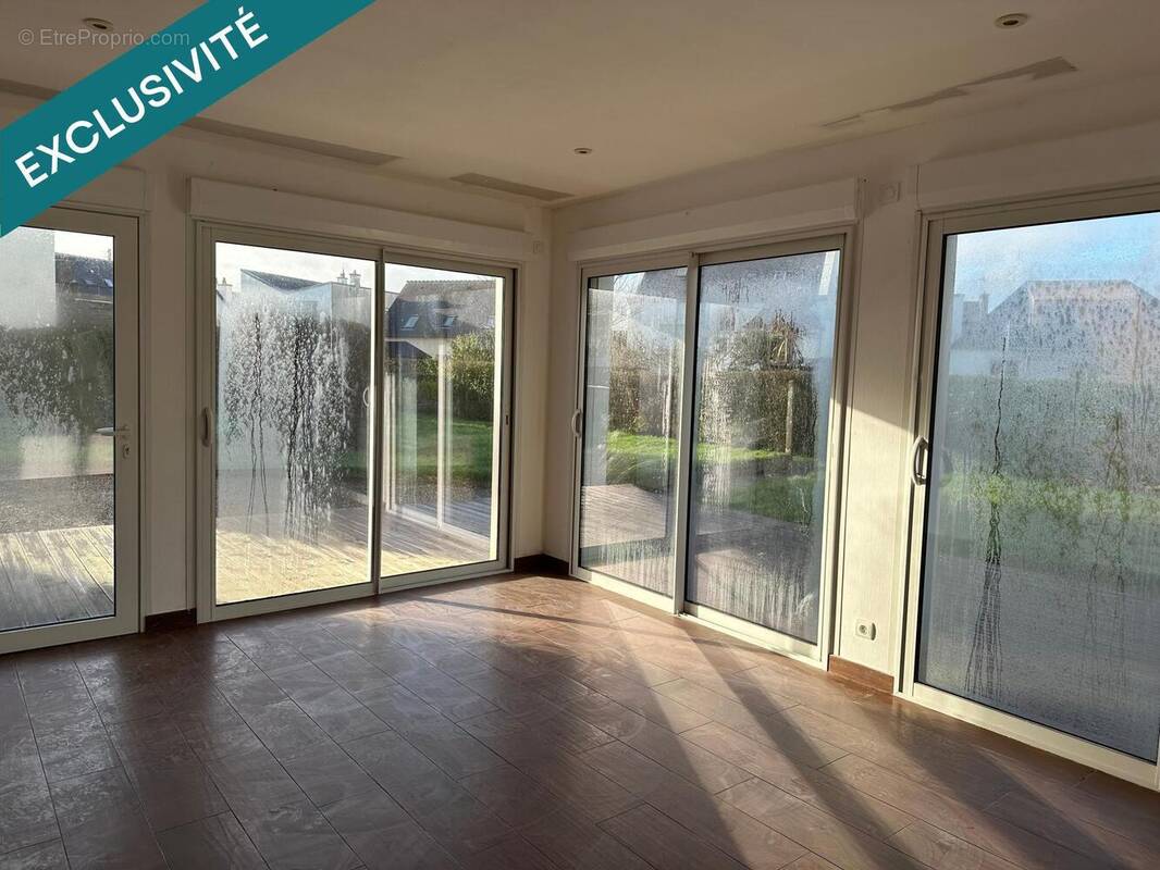 Photo 1 - Maison à LANDIVISIAU