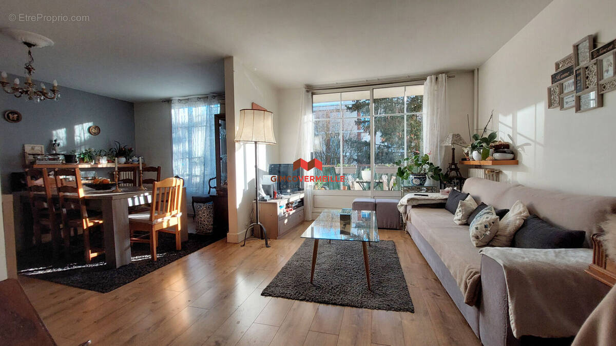 Appartement à BOUGIVAL