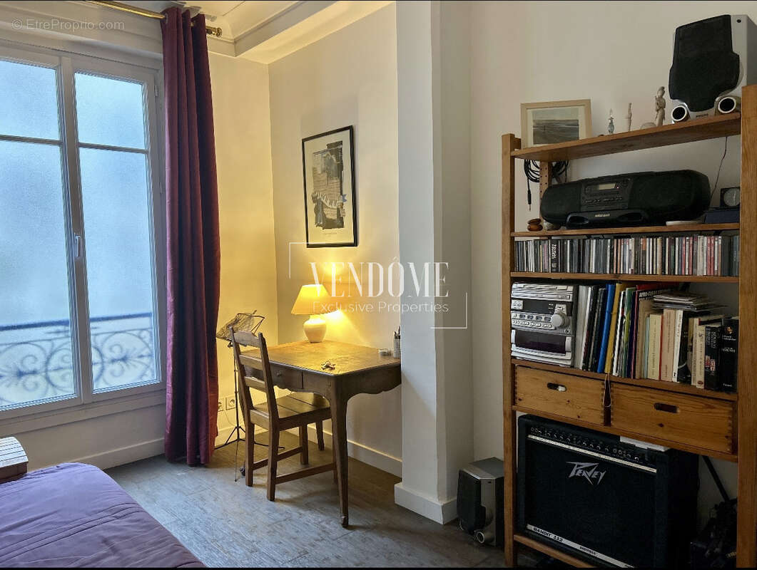 Appartement à CHARENTON-LE-PONT