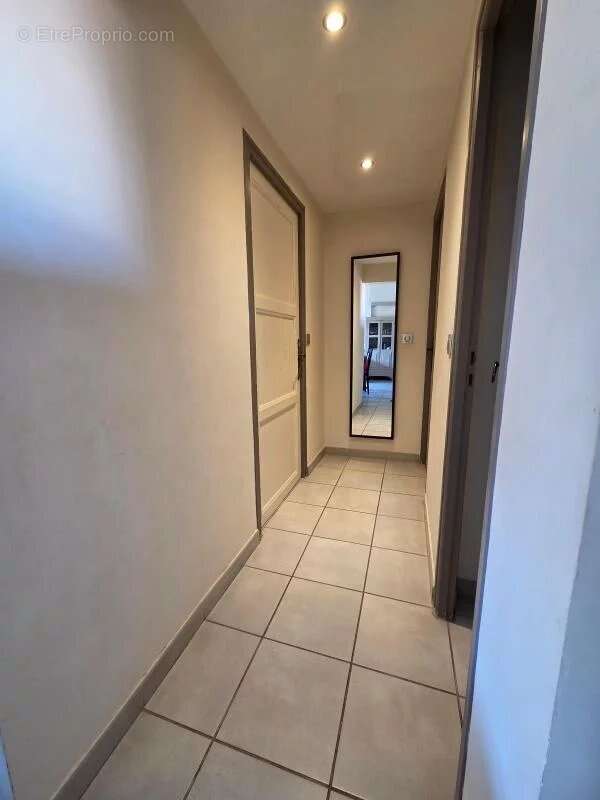 Appartement À Vendre - photo 11
