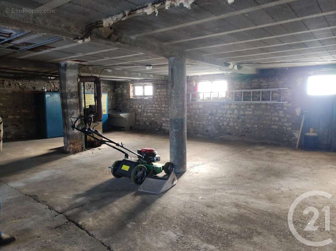 Maison à DAMPIERRE-SOUS-BOUHY