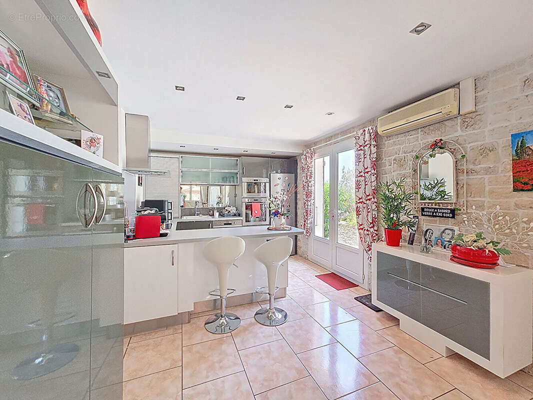 Maison à VILLENEUVE-LES-AVIGNON