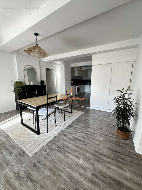 Appartement à MONTELIMAR