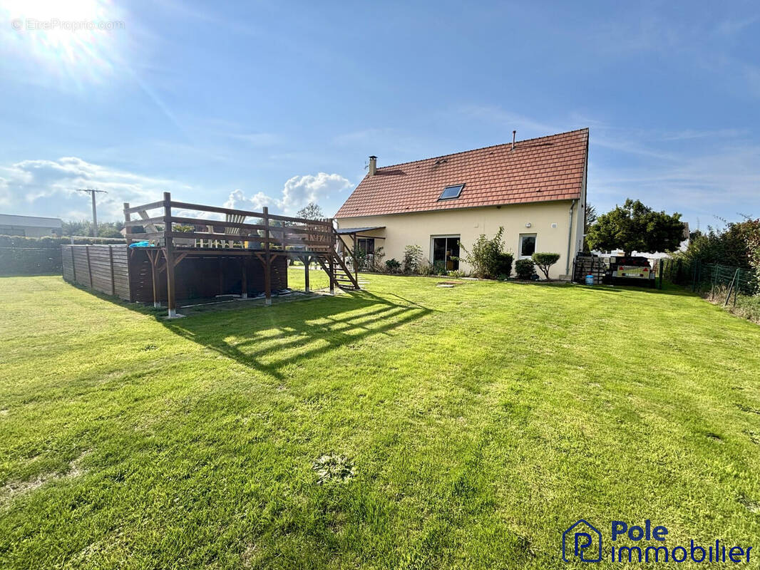 CLEVILLE- MAISON FAMILIALE 5 CHAMBRES ET PISCINE - Maison à ARGENCES