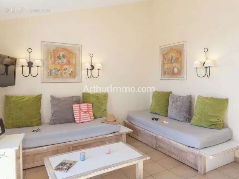 Grimaud - exclusivité : - photo 6