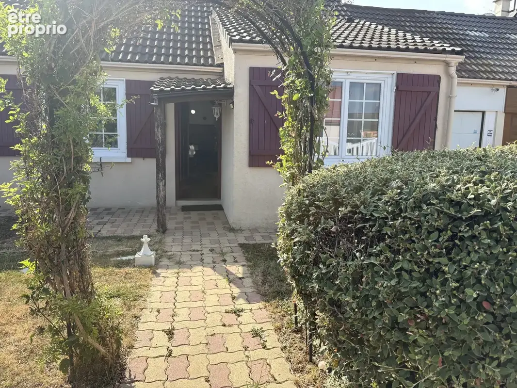 Maison 6 pièces 104 m² à vendre à Villeneuve-Le-Comte (77174) - photo 2