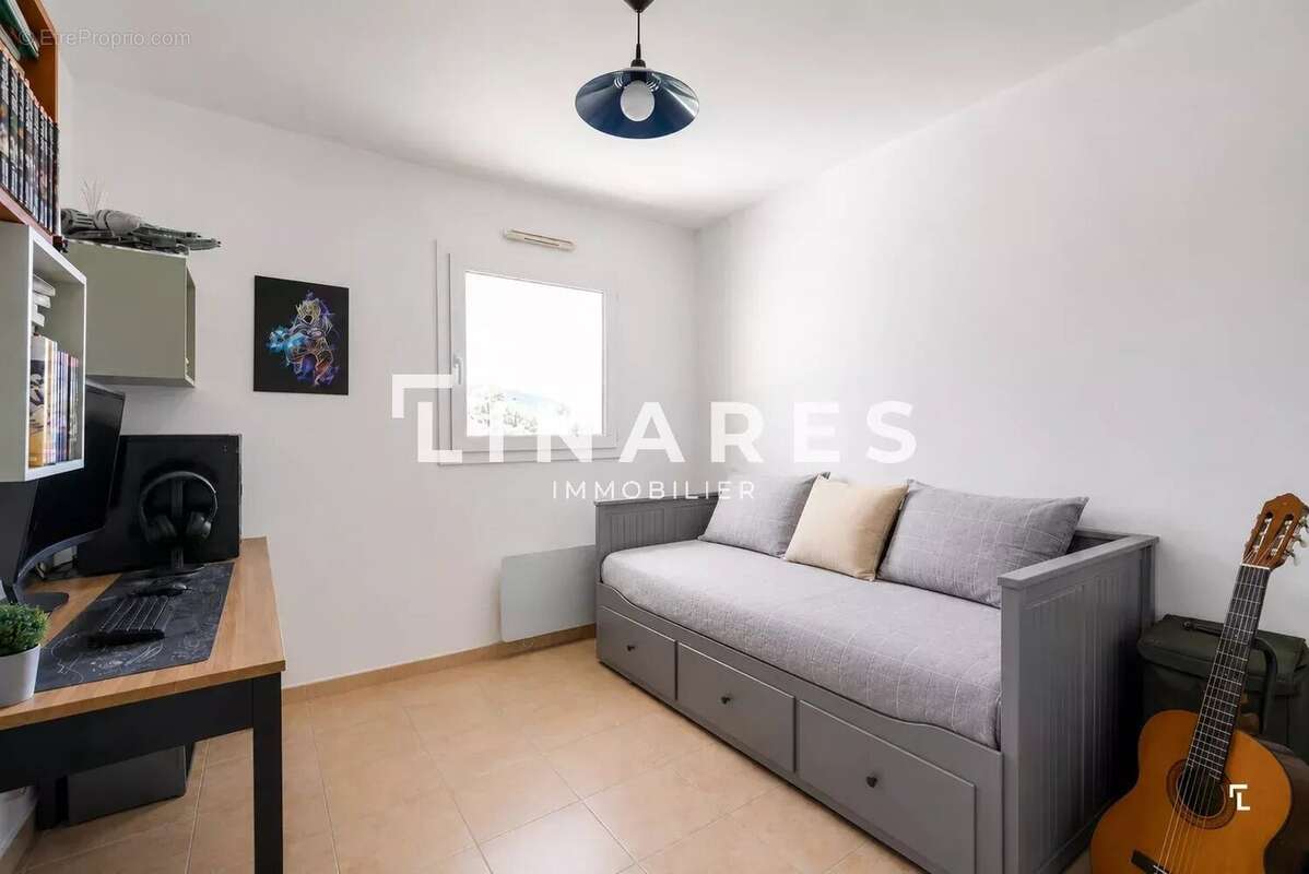 LE PRIVILÈGE – Appartement T4 de 98m² – Terrasse – 13009 - photo 12