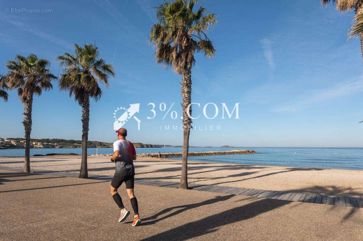Appartement à SIX-FOURS-LES-PLAGES