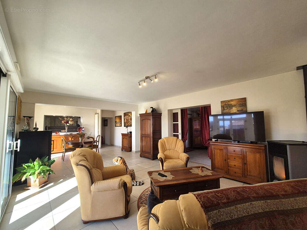 Maison à SAINT-HILAIRE-DE-RIEZ