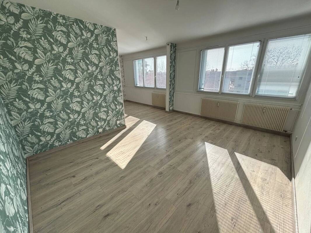 Appartement à QUETIGNY