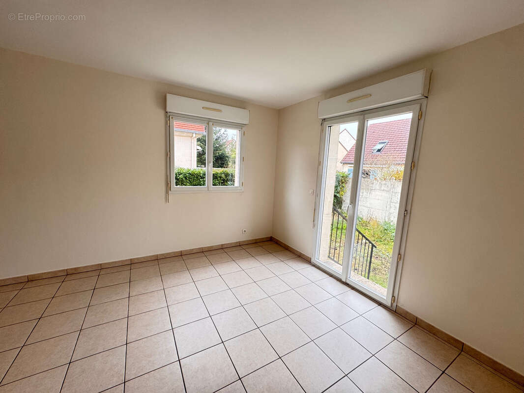 Maison à NEUILLY-PLAISANCE