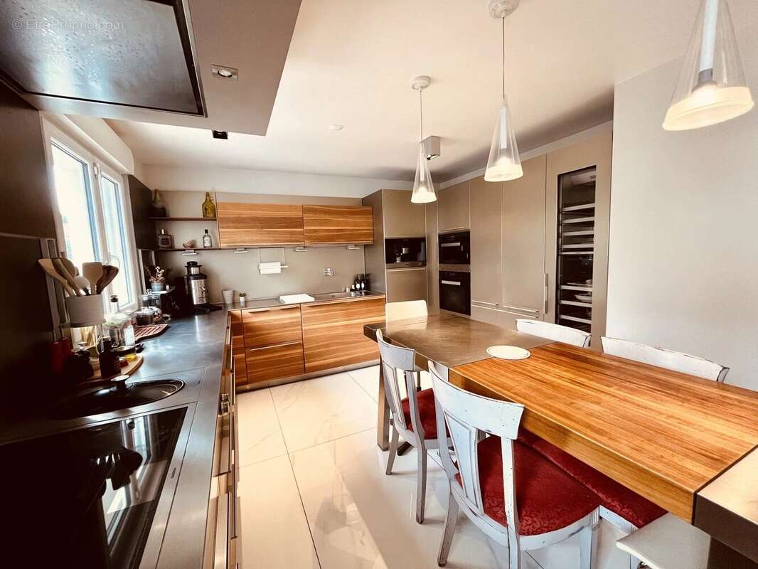 Appartement à MAGNY-LE-HONGRE