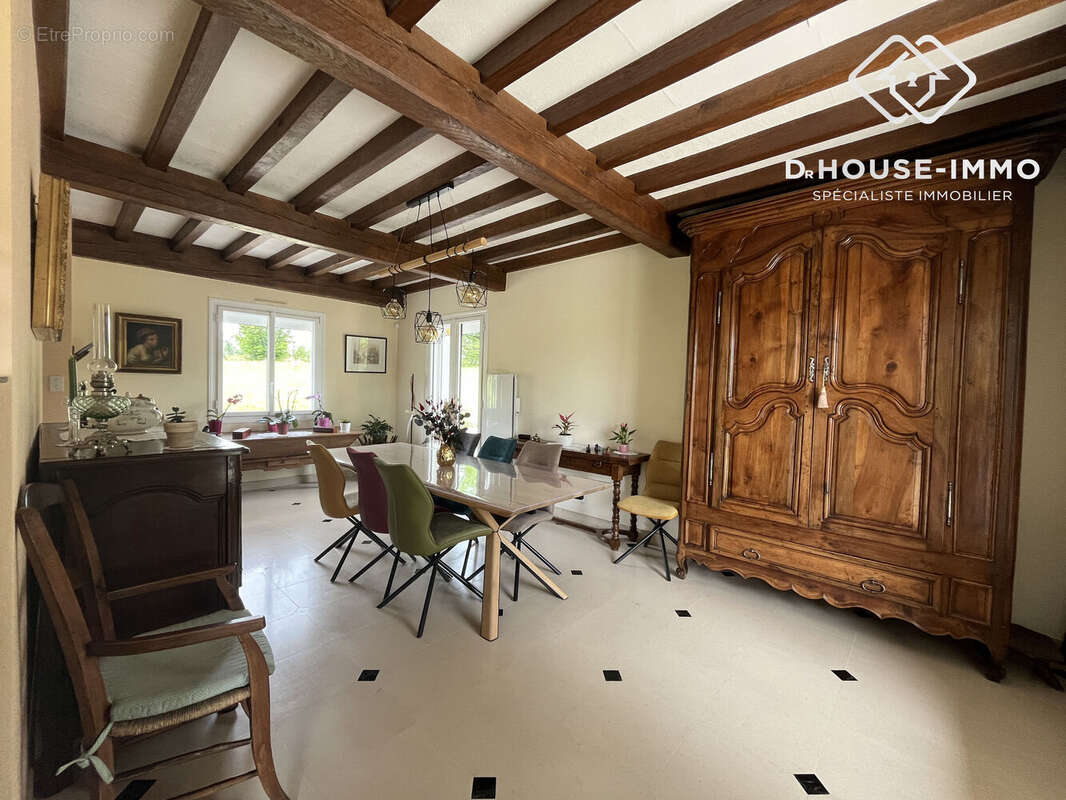 Maison 197 m² à Saint-Estephe  - photo 3