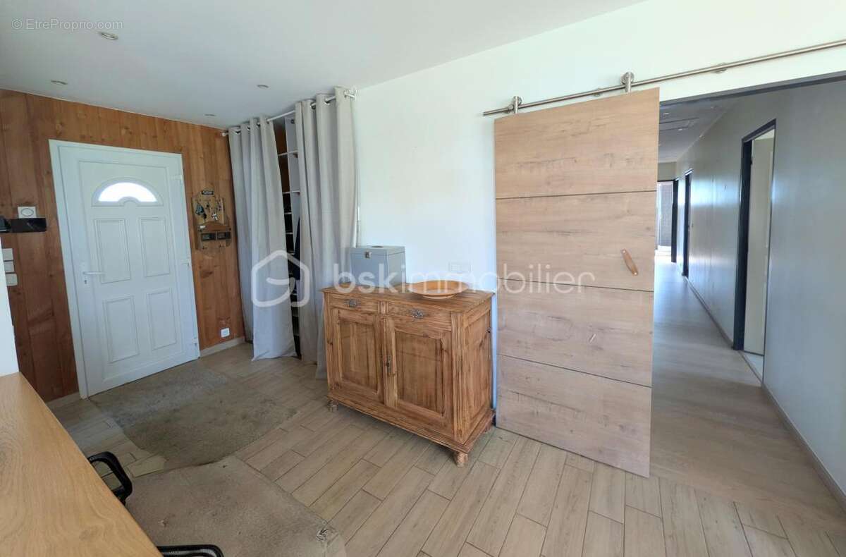 Maison ossature bois 165 m² Jardin 2000m2 clos– DPE B/A – 4 chambres + bureau – Piscine – Climatisation - photo 8
