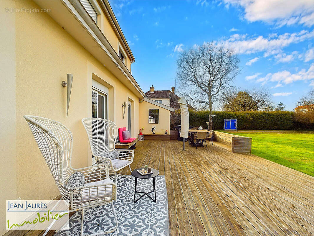 Maison à LA RIVIERE-DE-CORPS