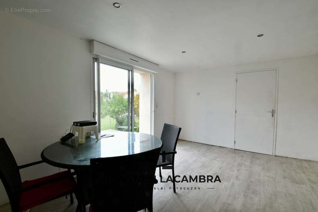 Maison à SAINT-JUERY