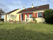 Maison à VILLENEUVE-LA-GUYARD