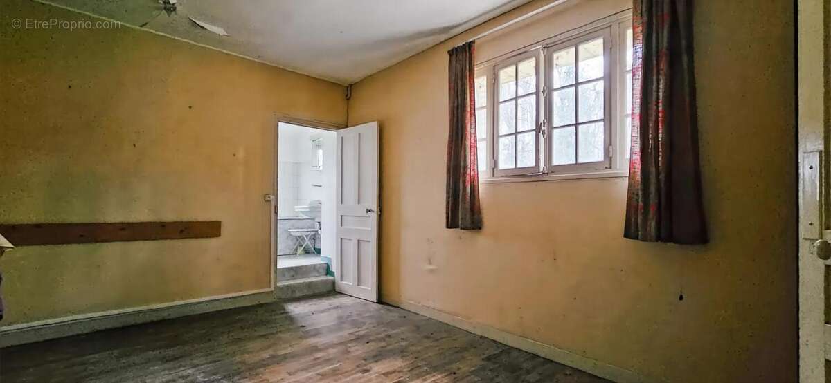 Maison à VAILLY-SUR-AISNE