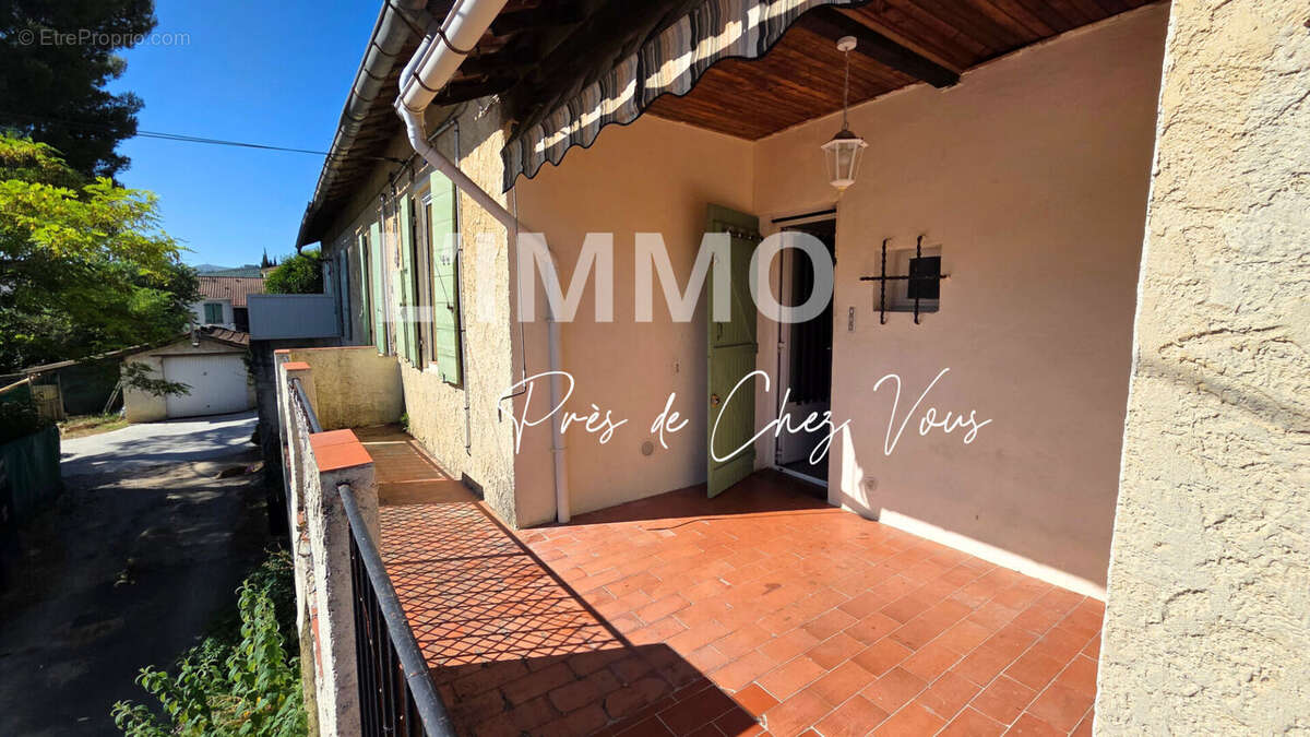 Maison à CADOLIVE