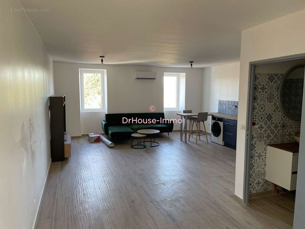 Appartement à SAINT-HILAIRE-DE-BRETHMAS