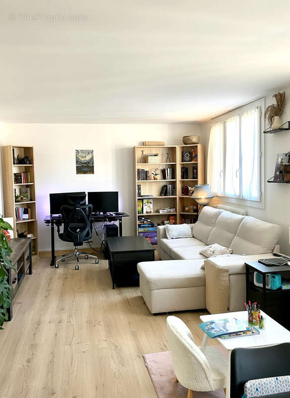 Cusset centre appartement T3 en parfait état - photo 2