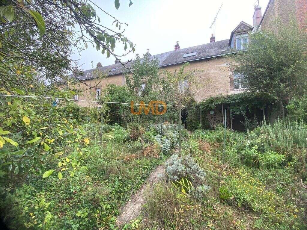 Appartement à MONDOUBLEAU