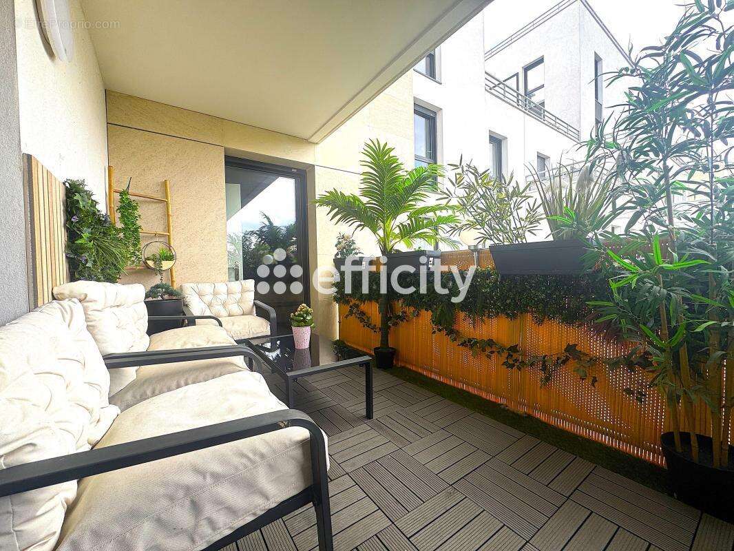 Appartement à COLOMBES