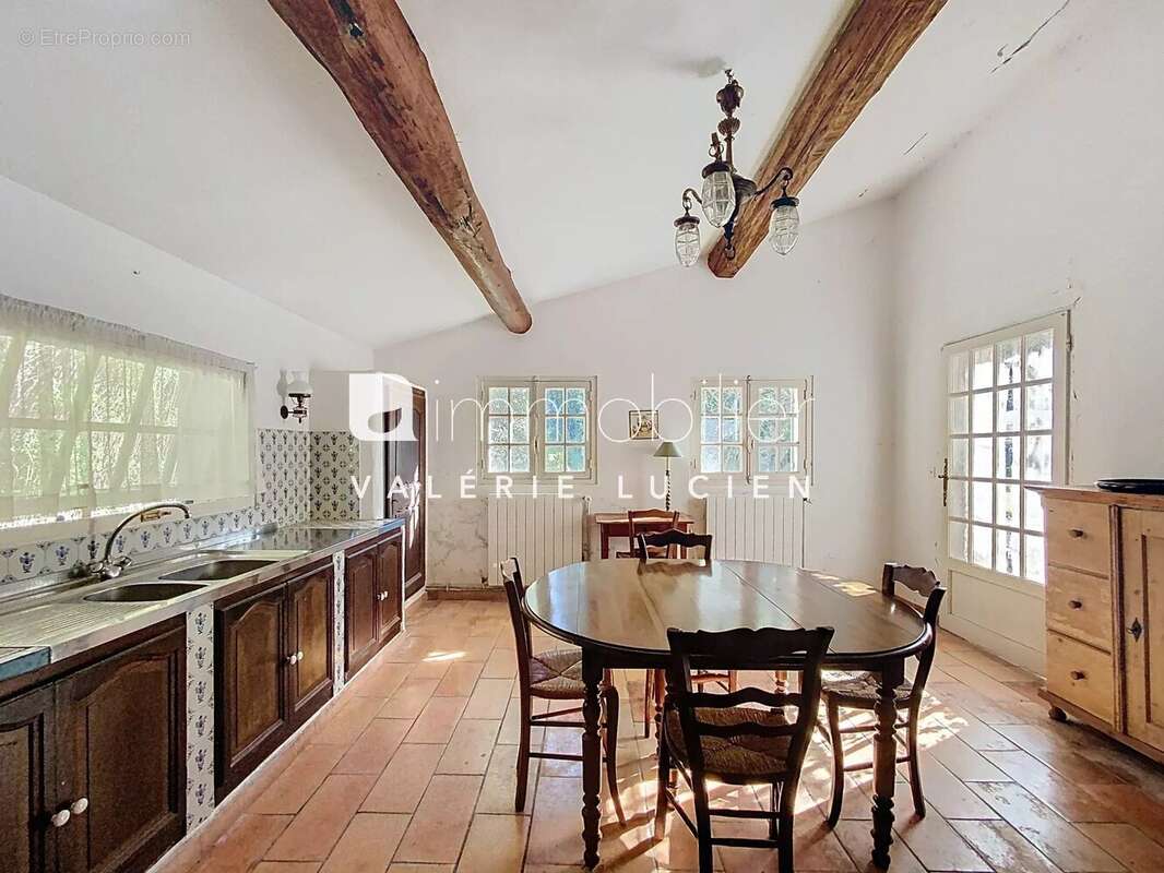 Maison de charme à faire renaître - photo 5