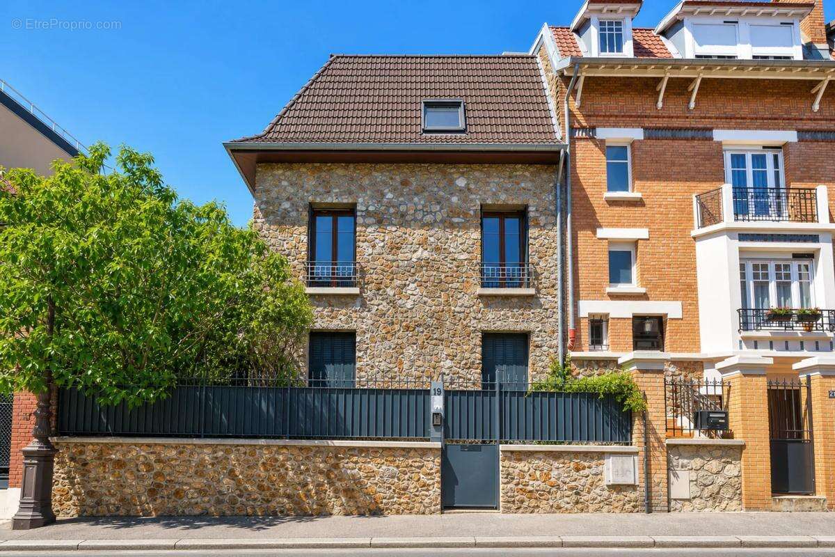 Maison à PARIS-20E