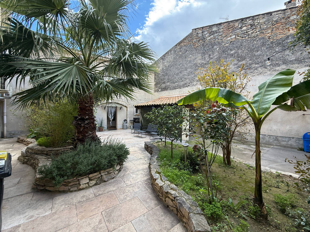 Maison à SAINT-GILLES