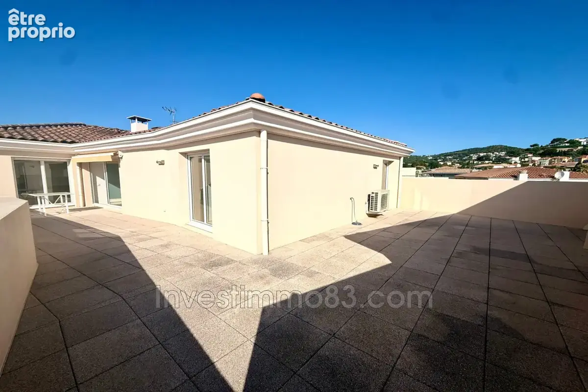 Appartement 4 pièces 84 m² à vendre à Hyeres (83400) - photo 3