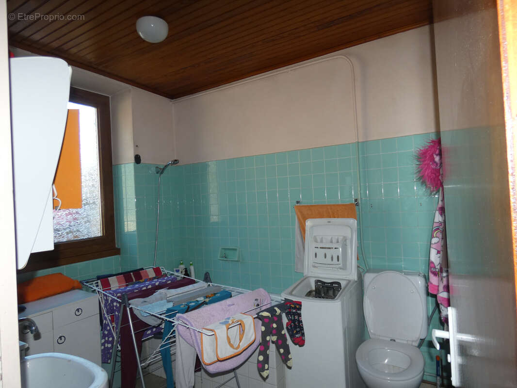 À Aranc, grande maison à vendre avec AGENCE IMMOBILIÈRE COLIN - photo 6