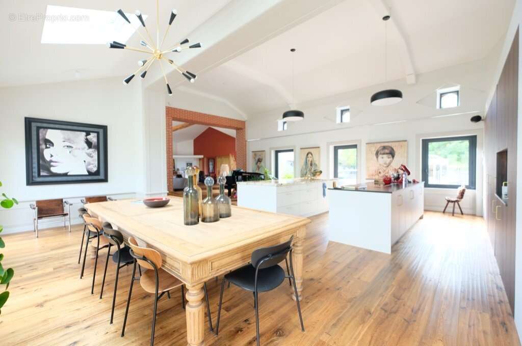 Maison à SAINT-JUST-SAINT-RAMBERT