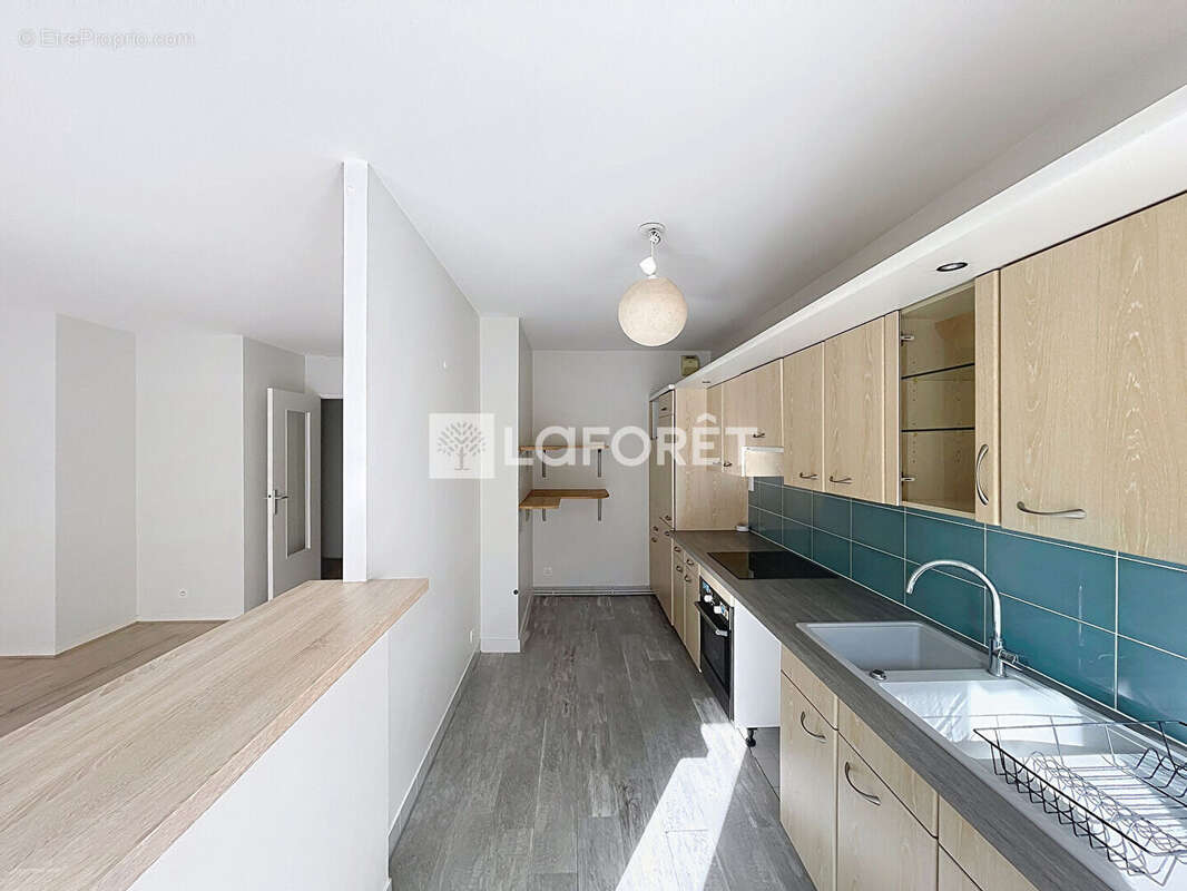 Appartement à SURESNES