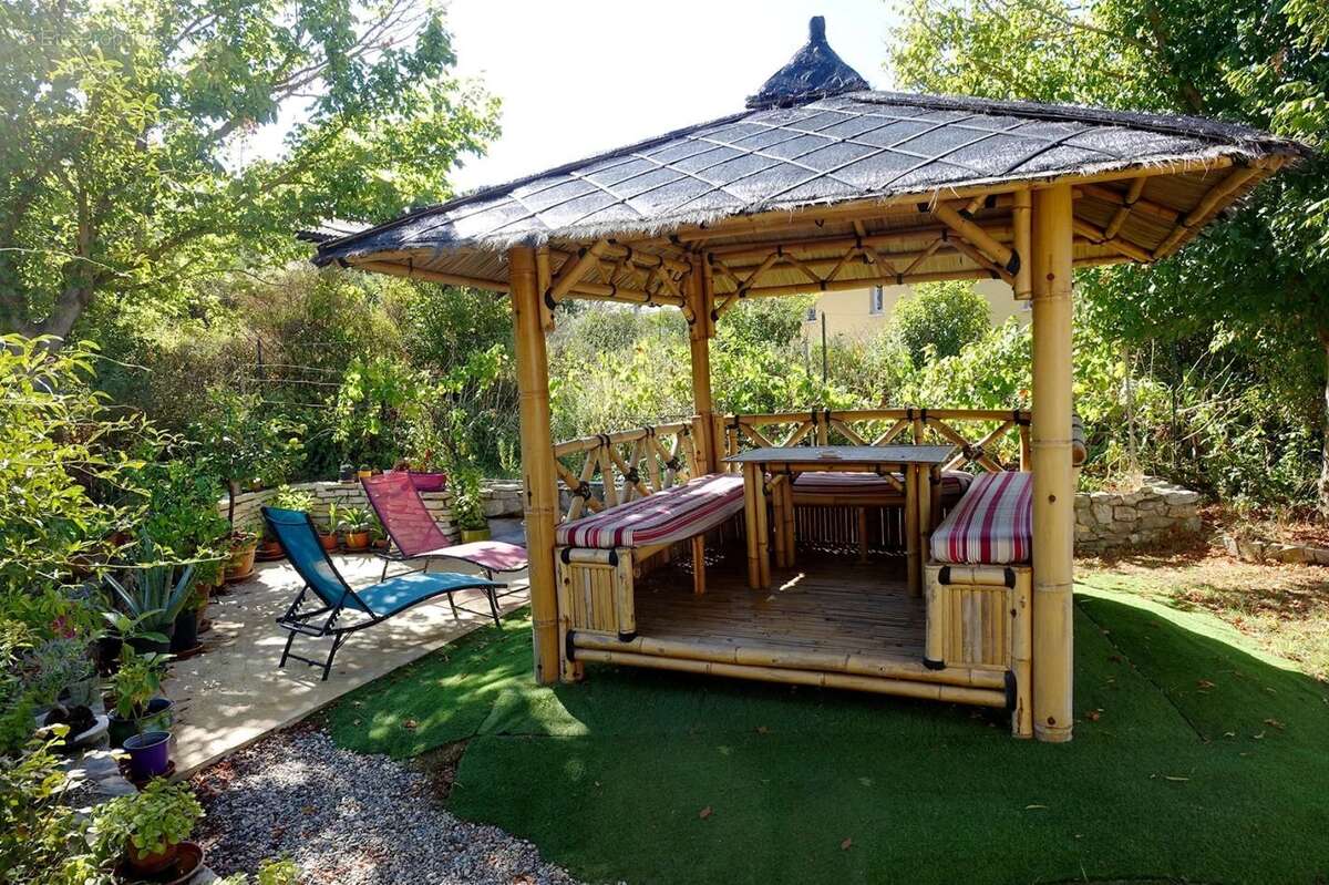 Maison à SAINT-BAUZILLE-DE-LA-SYLVE