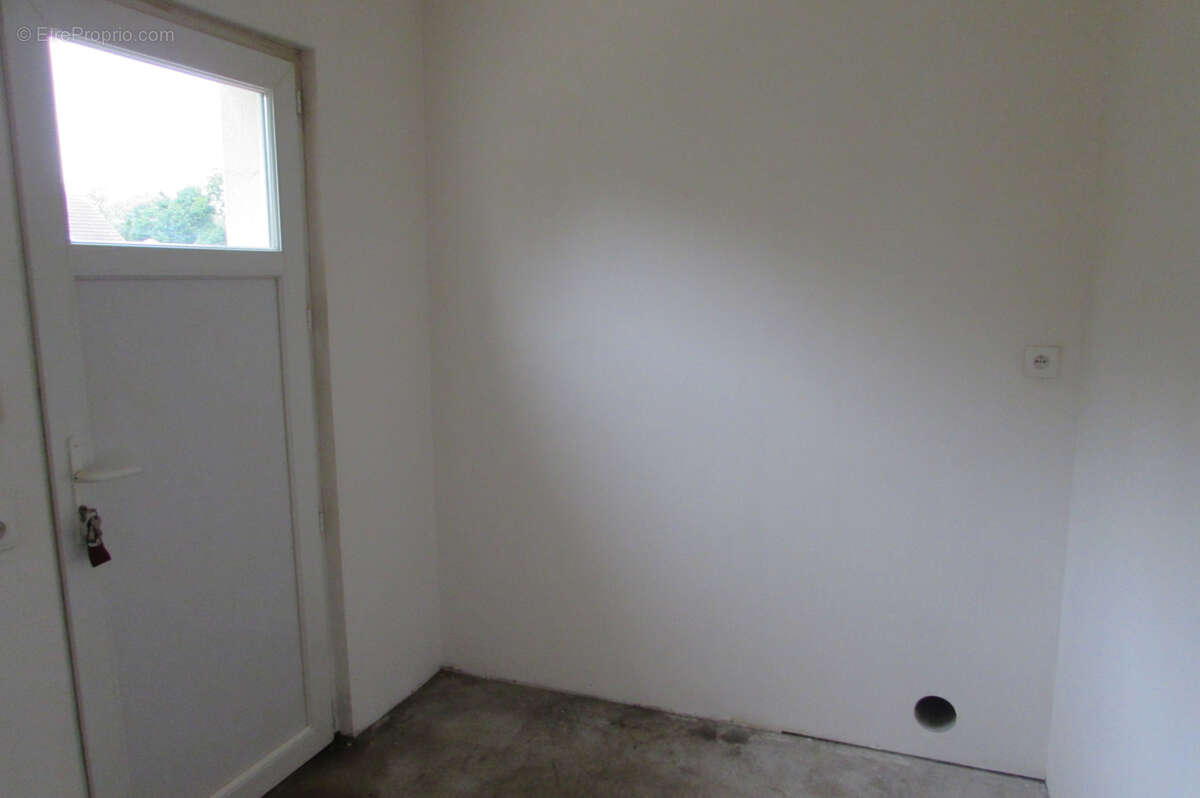 Maison à CROSMIERES