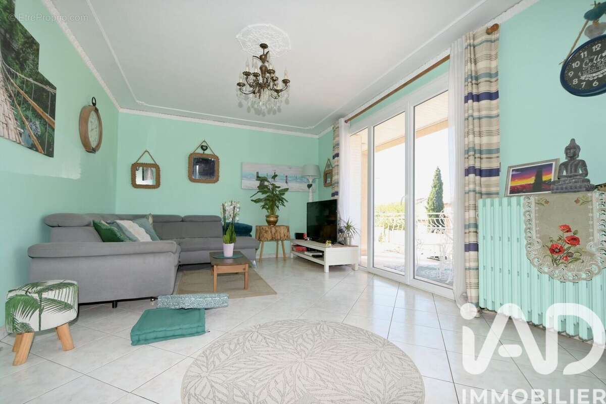 Photo 6 - Maison à PUSIGNAN