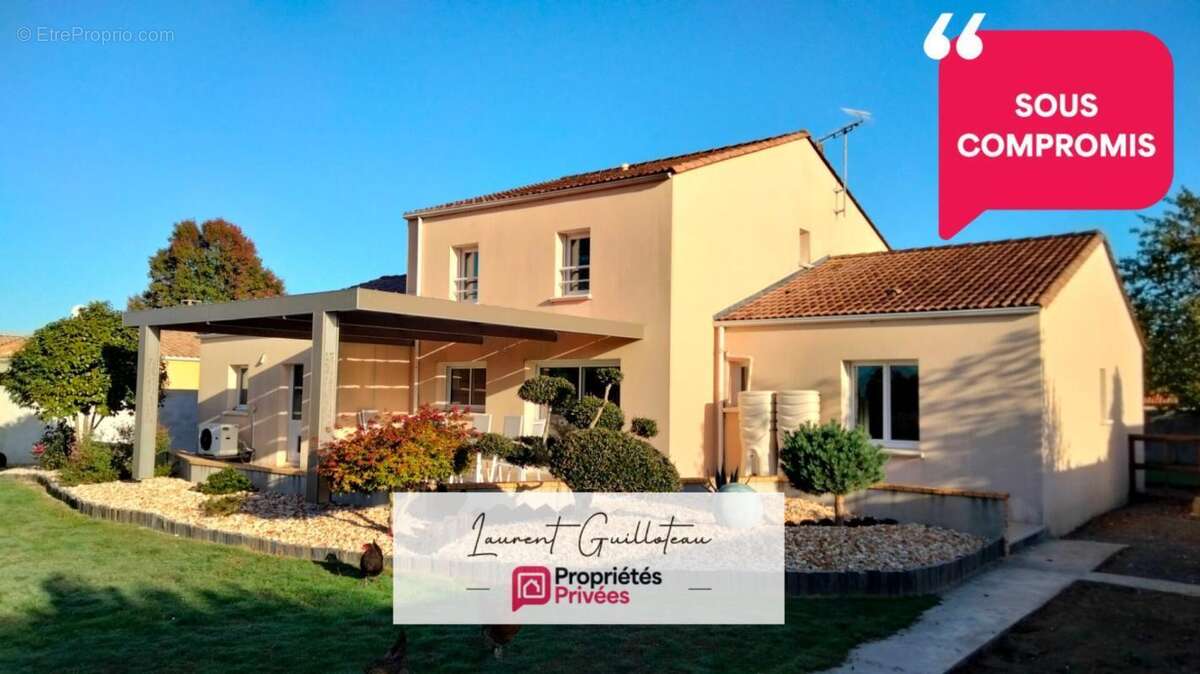 Maison à LES LANDES-GENUSSON