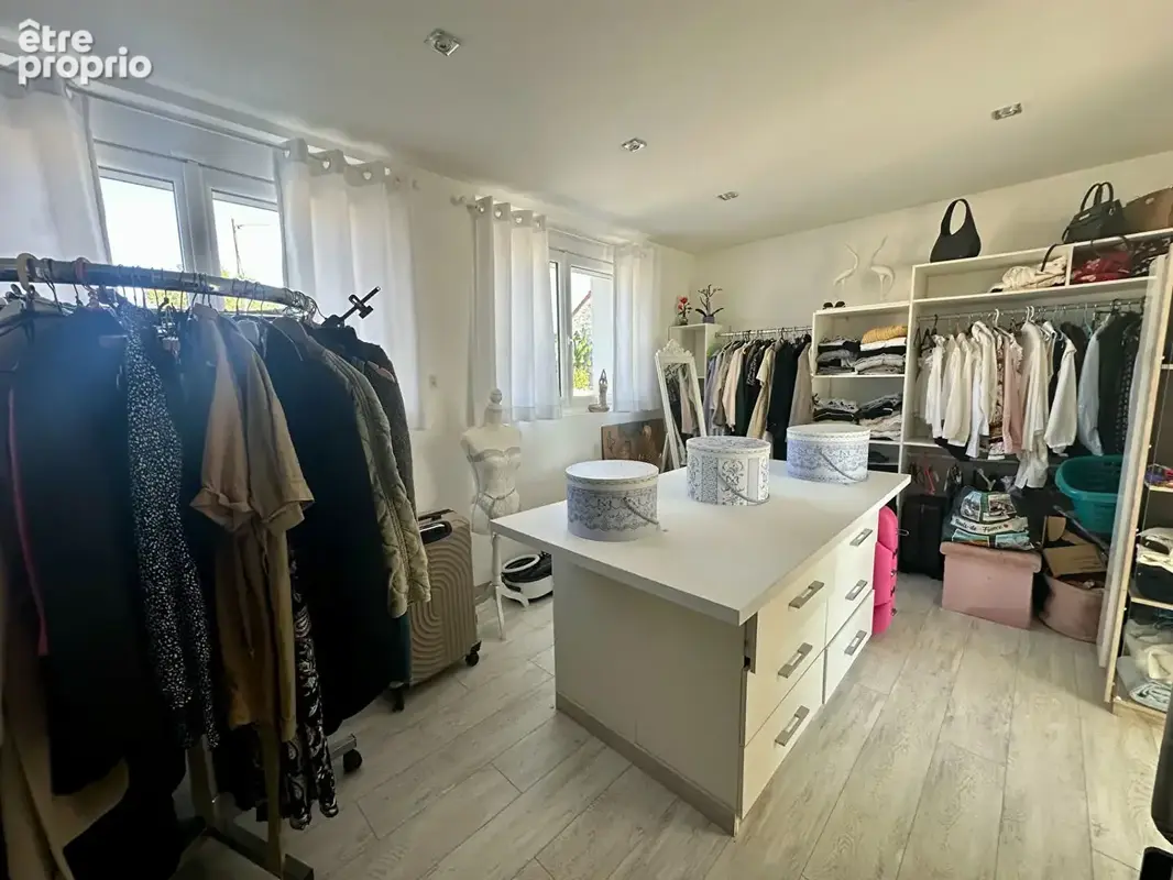 Maison 9 pièce(s)  Village Proche HAM 227.88 m2 - photo 6
