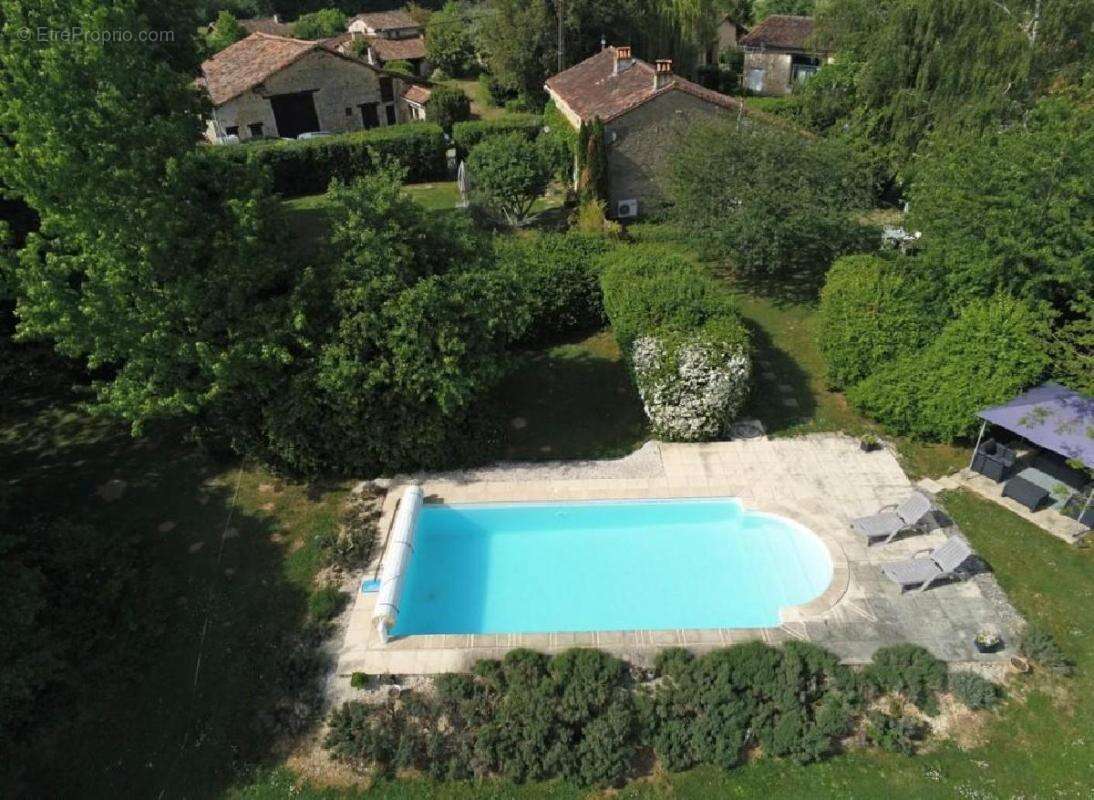 Maison à NANTEUIL-EN-VALLEE