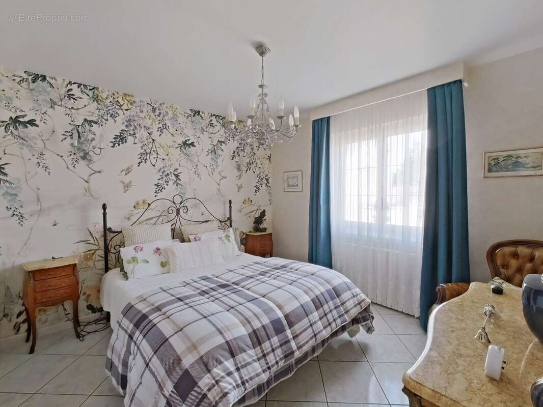 Maison à SAINT-JUST-SAINT-RAMBERT