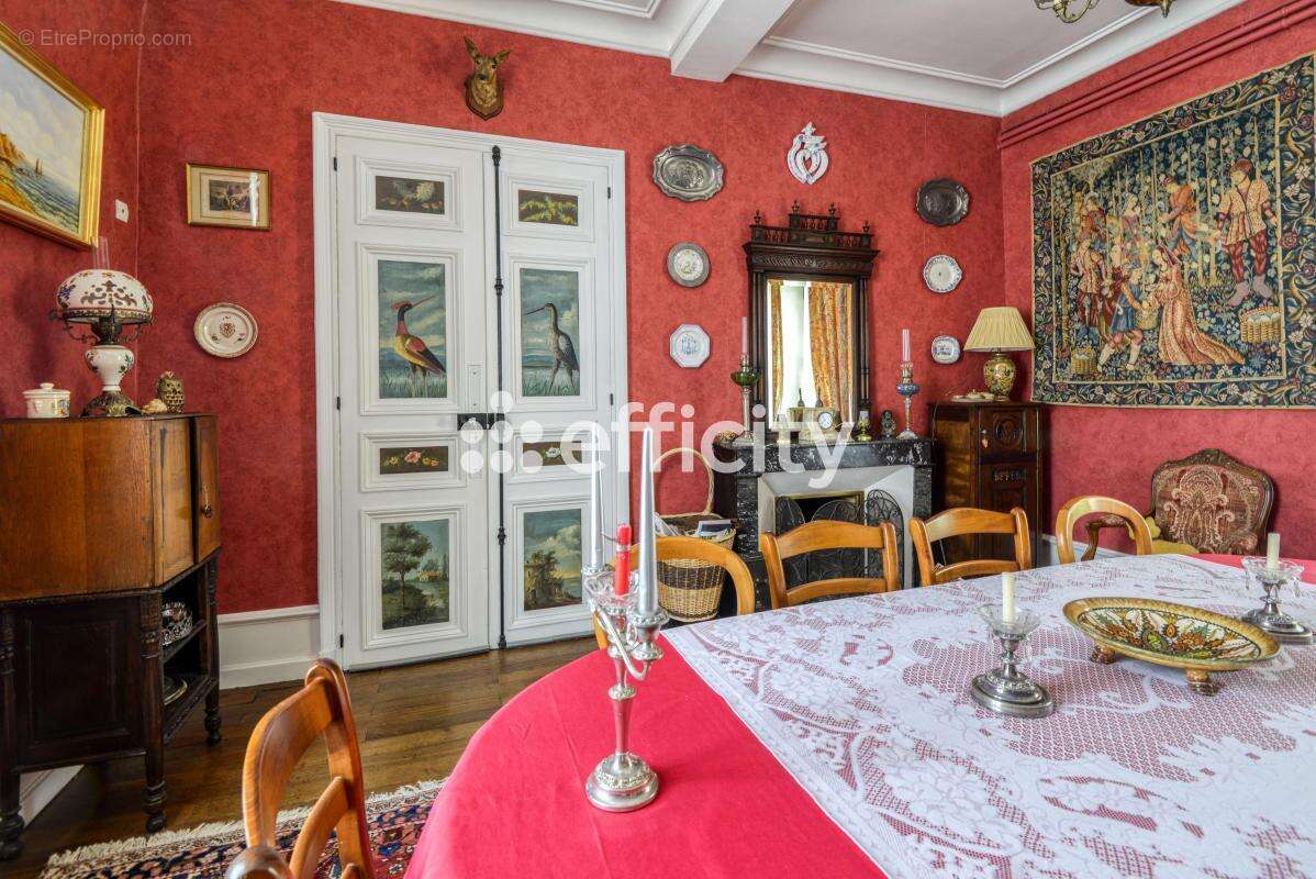 Maison 227 m² à Montaigu  - photo 7