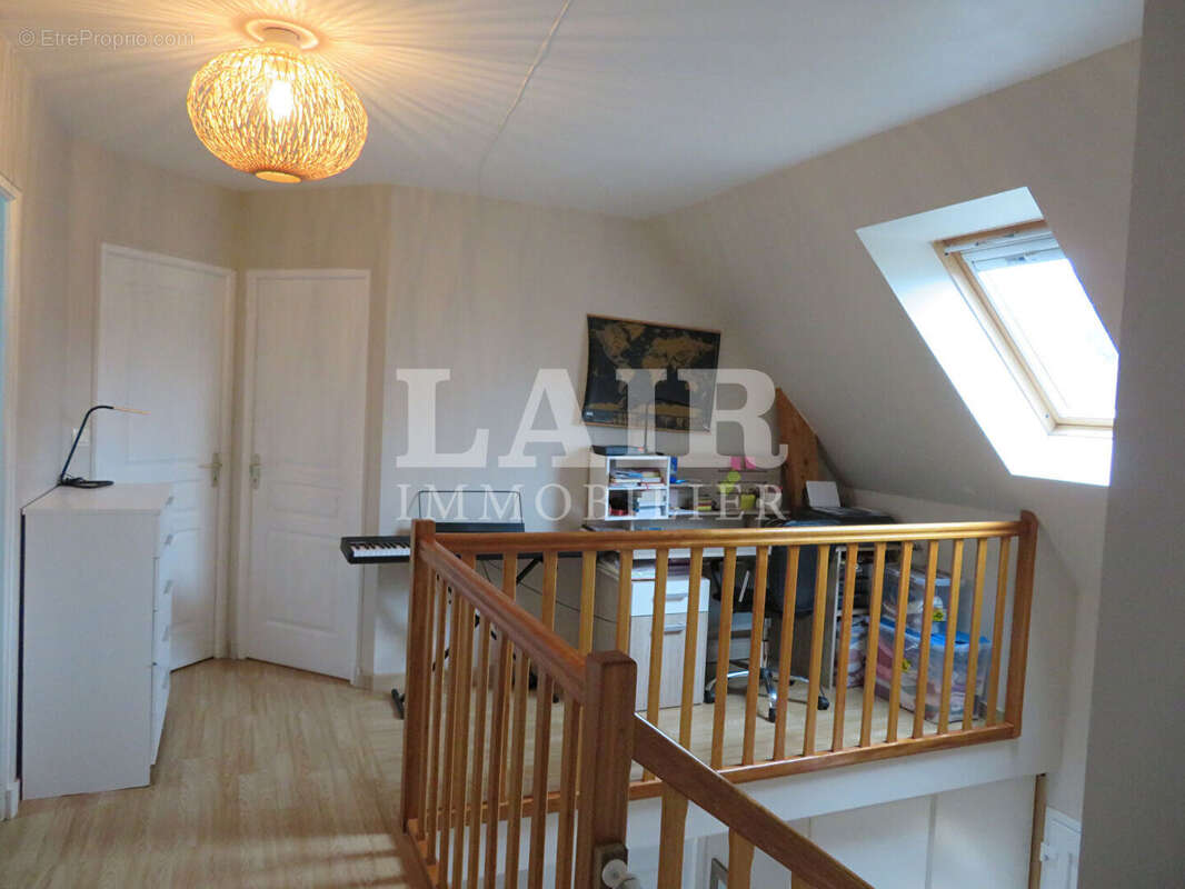Maison à vendre à 5 minutes de Pré en Pail - Réf : A14072 - photo 5