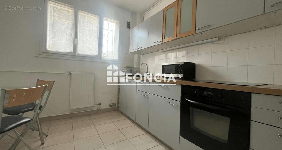 Appartement à BOURG-LA-REINE