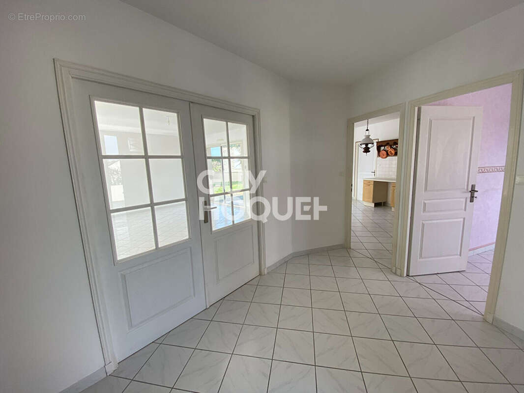 Maison à FONTENAY-LE-COMTE