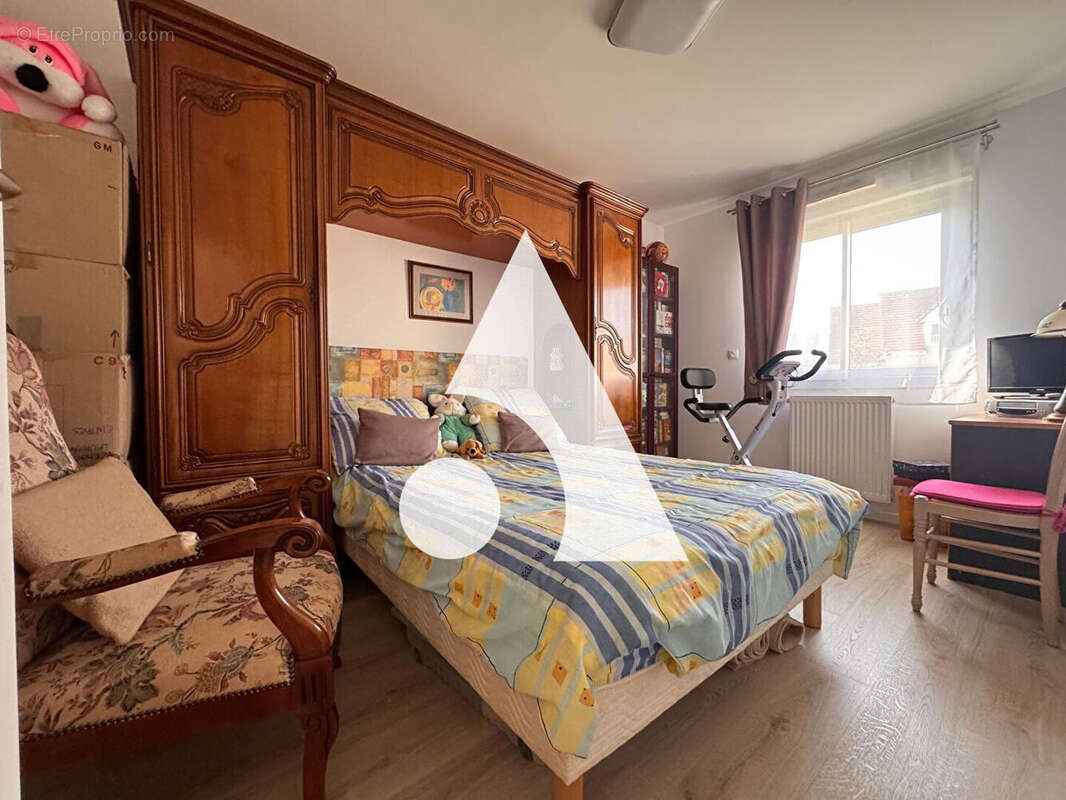 Maison Saint Martin Des Champs 4 pièce(s) 100m² - photo 12